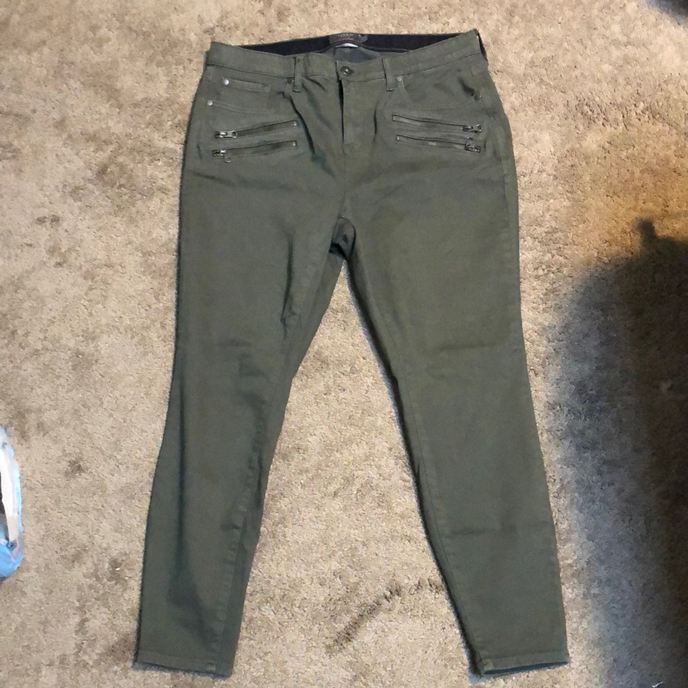 Torrid pant size 16R, like new, sky high skinny